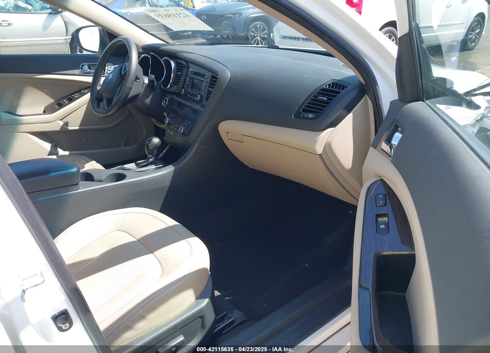 2011 KIA OPTIMA VIN: KNAGN4A73B5065057