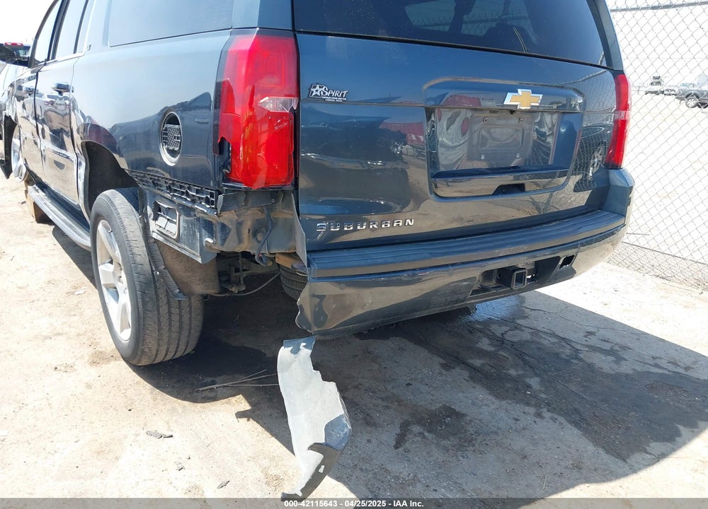 2019 CHEVROLET SUBURBAN LT VIN: 1GNSCHKC8KR380930
