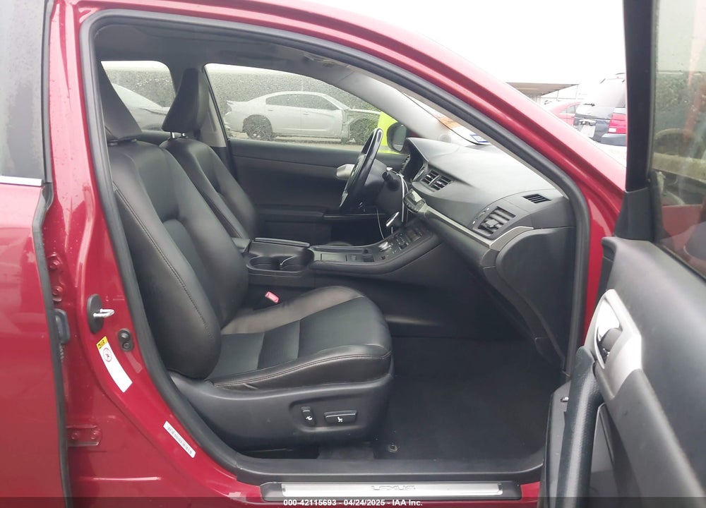 2013 LEXUS CT 200H VIN: JTHKD5BHXD2154575