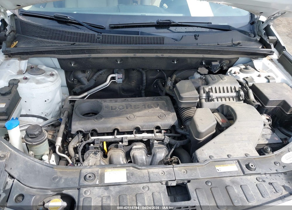 2011 KIA SORENTO EX VIN: 5XYKU3A18BG054634