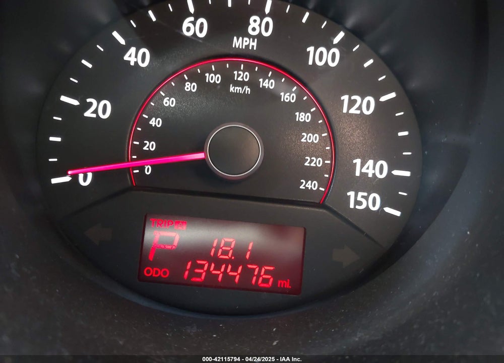 2011 KIA SORENTO EX VIN: 5XYKU3A18BG054634