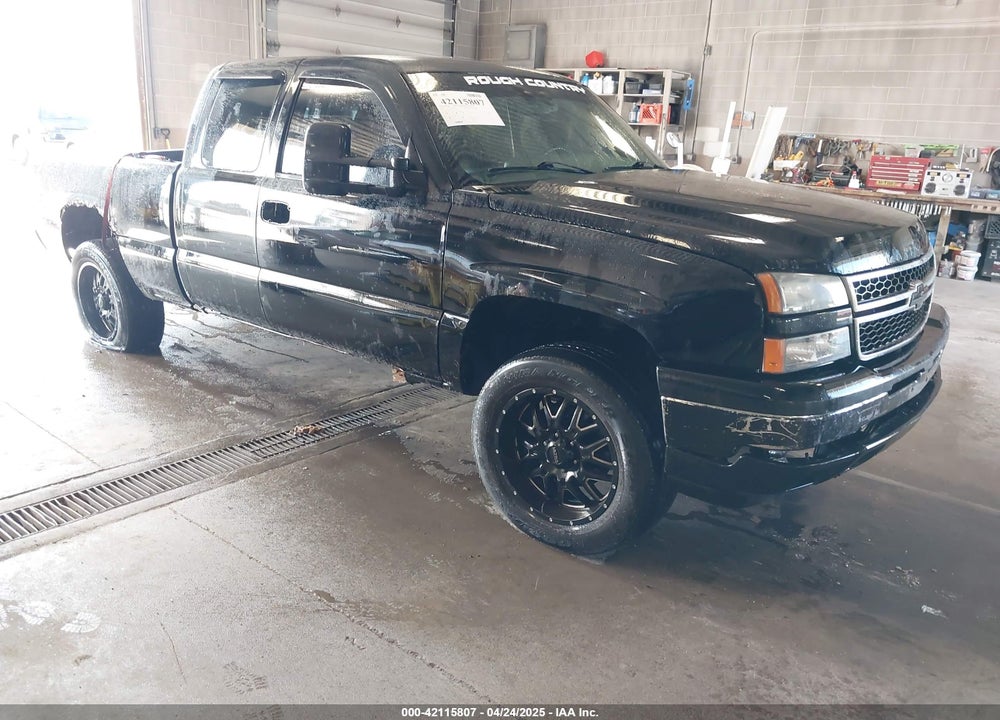 2007 CHEVROLET SILVERADO 1500 CLASSIC LT1 VIN: 1GCEK19Z67E161182