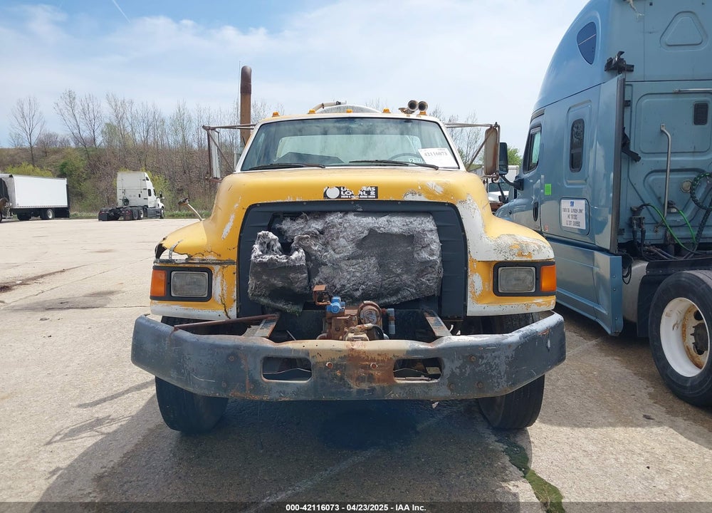 1995 FORD F800 VIN: 1FDXF80C8SVA63614
