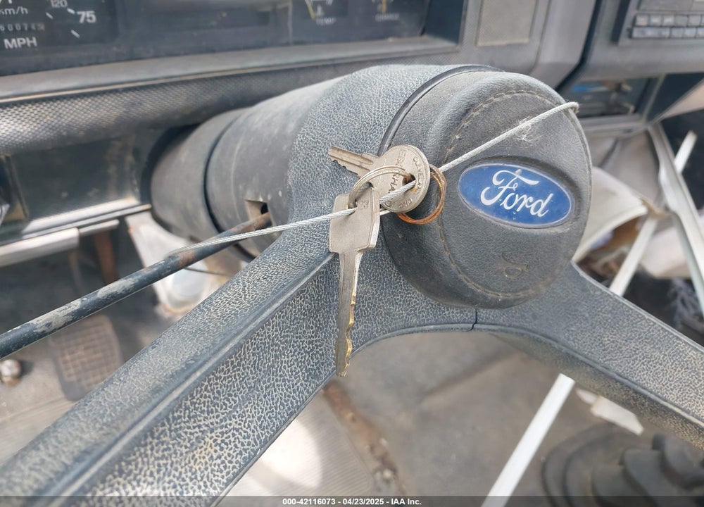 1995 FORD F800 VIN: 1FDXF80C8SVA63614