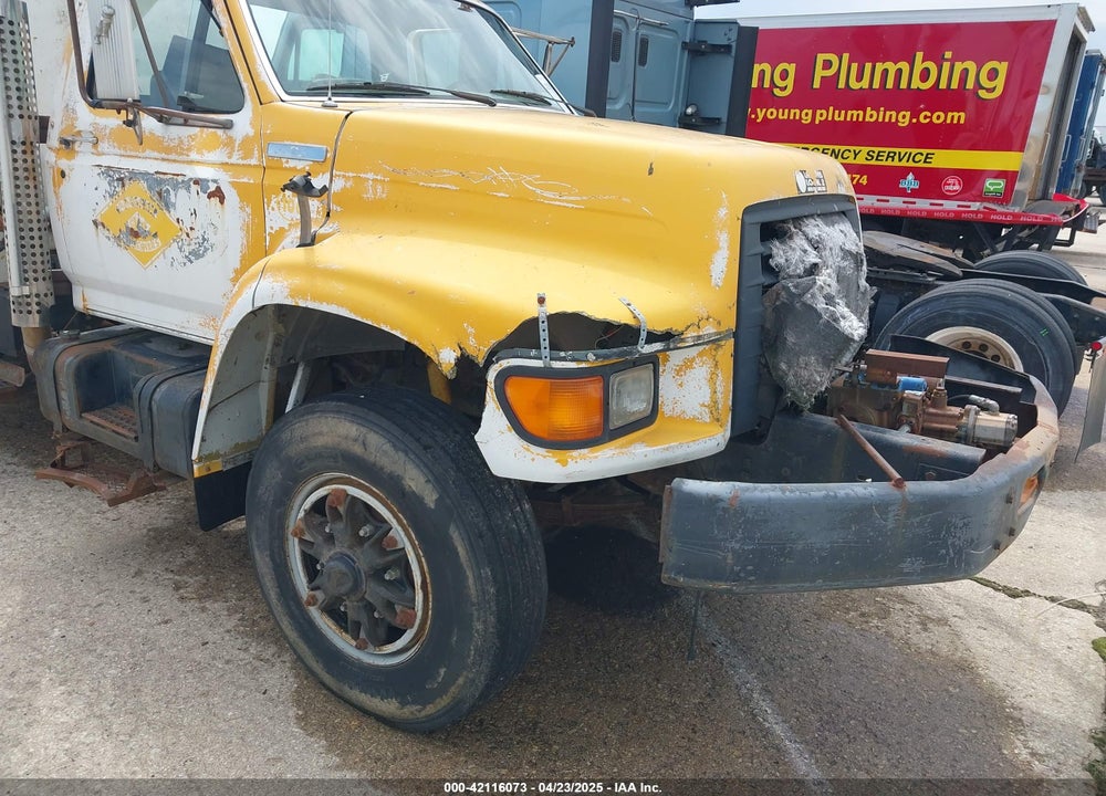 1995 FORD F800 VIN: 1FDXF80C8SVA63614