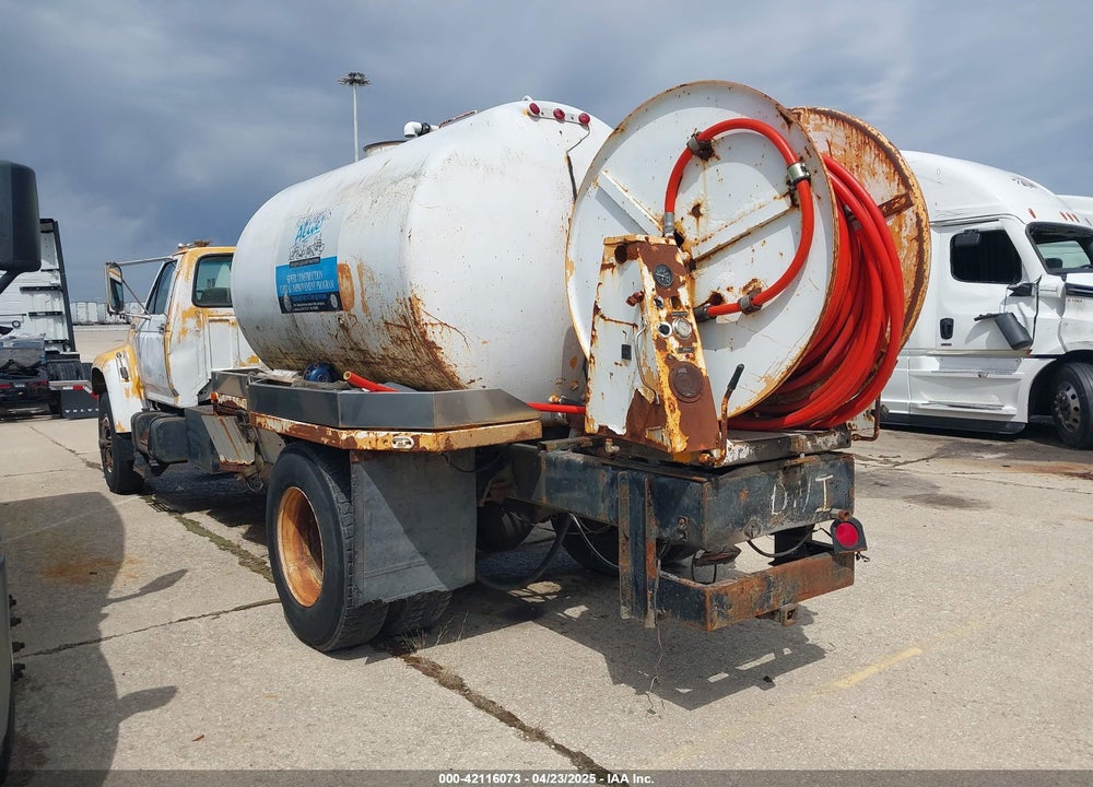 1995 FORD F800 VIN: 1FDXF80C8SVA63614