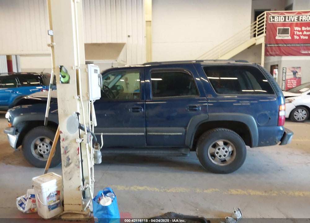 2002 CHEVROLET TAHOE LT VIN: 1GNEK13Z92R138450