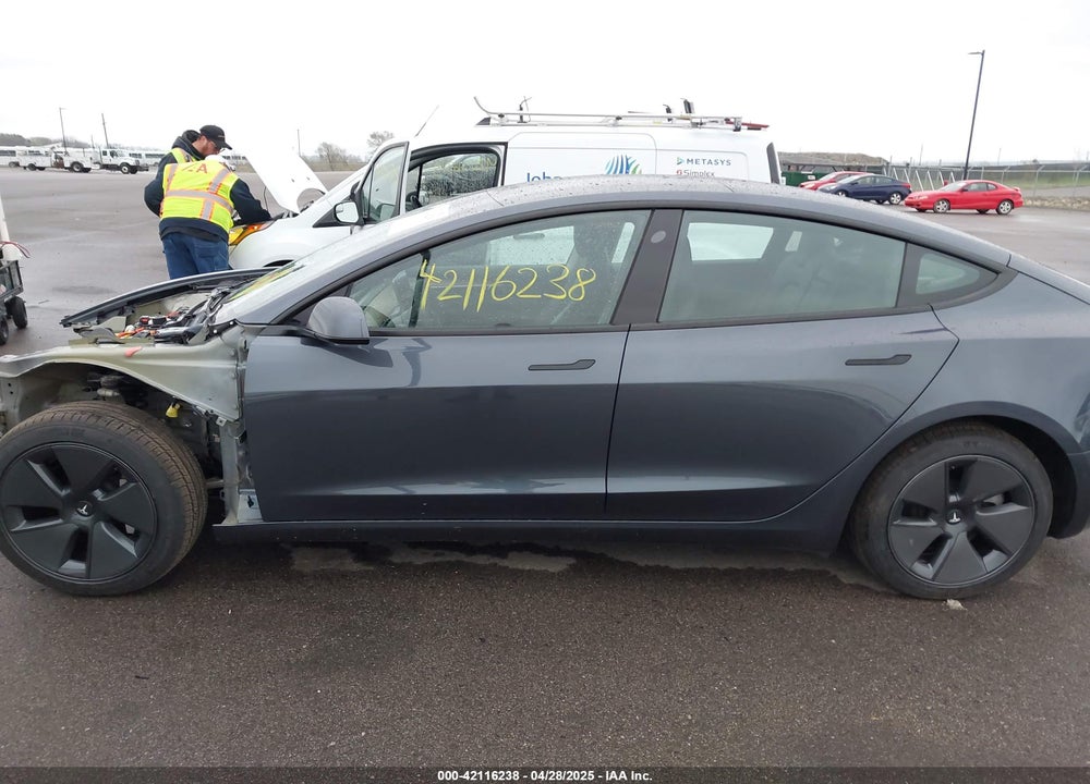 2022 TESLA MODEL 3 REAR-WHEEL DRIVE VIN: 5YJ3E1EA6NF238465