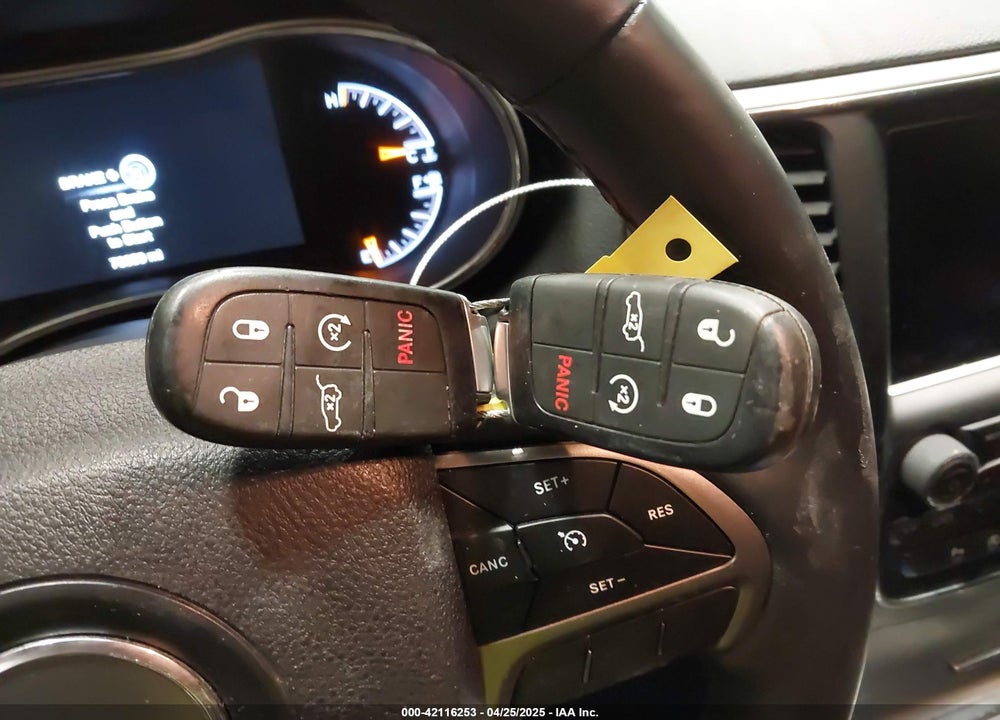 2018 JEEP GRAND CHEROKEE VIN: 1C4RJFAG3JC267393