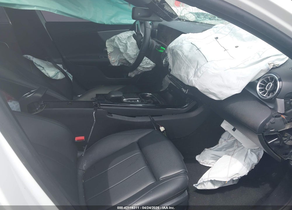 2021 MERCEDES-BENZ A 220 VIN: W1K3G4EB5MJ310273