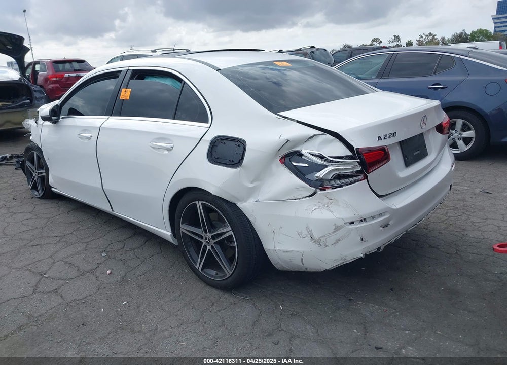 2021 MERCEDES-BENZ A 220 VIN: W1K3G4EB5MJ310273