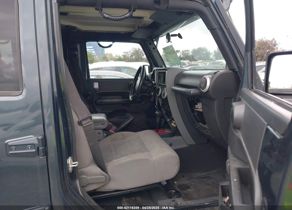 2008 JEEP WRANGLER UNLIMITED VIN: 1J8GA59138L525836