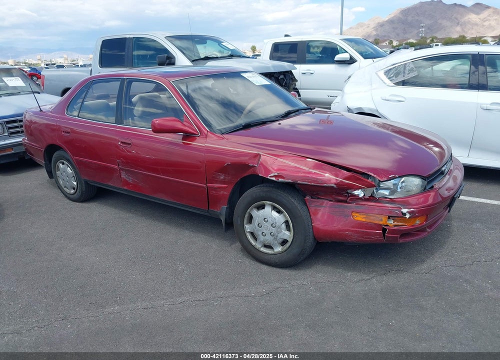1994 TOYOTA CAMRY LE VIN: JT2SK12E0R0208645