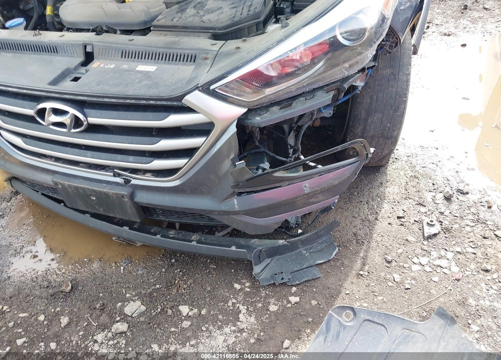 2018 HYUNDAI TUCSON VIN: KM8J3CA41JU680169