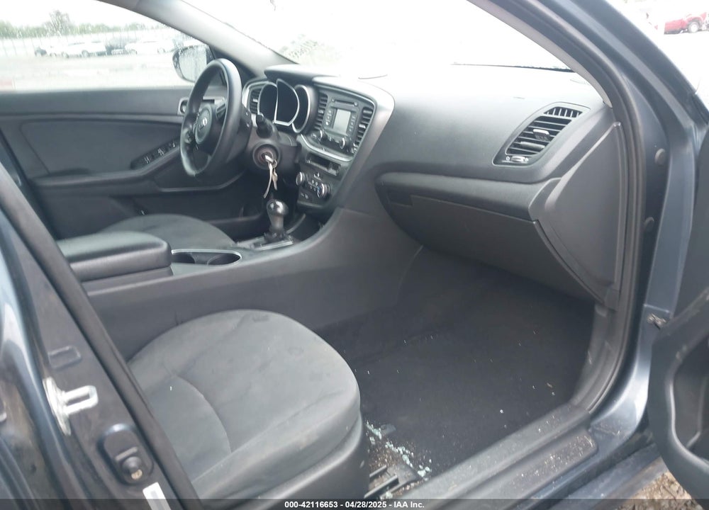 2015 KIA OPTIMA LX VIN: KNAGM4A78F5588728