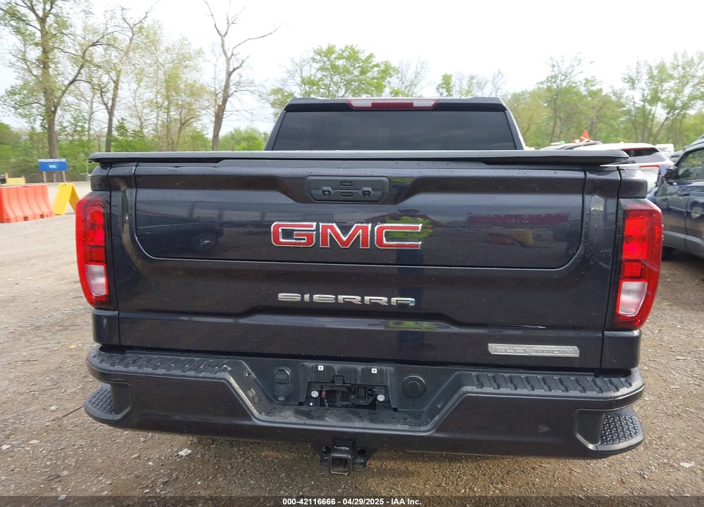 2022 GMC SIERRA 1500 4WD SHORT BOX ELEVATION WITH 3SB VIN: 3GTPUCEK1NG557680
