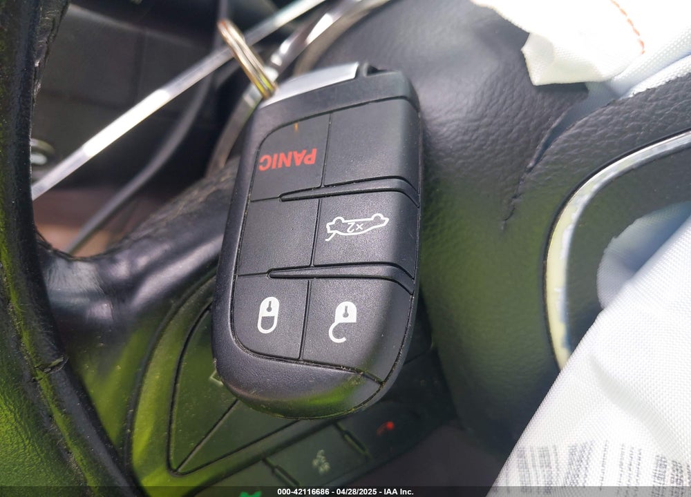 2019 DODGE CHARGER VIN: 2C3CDXKT5KH743080