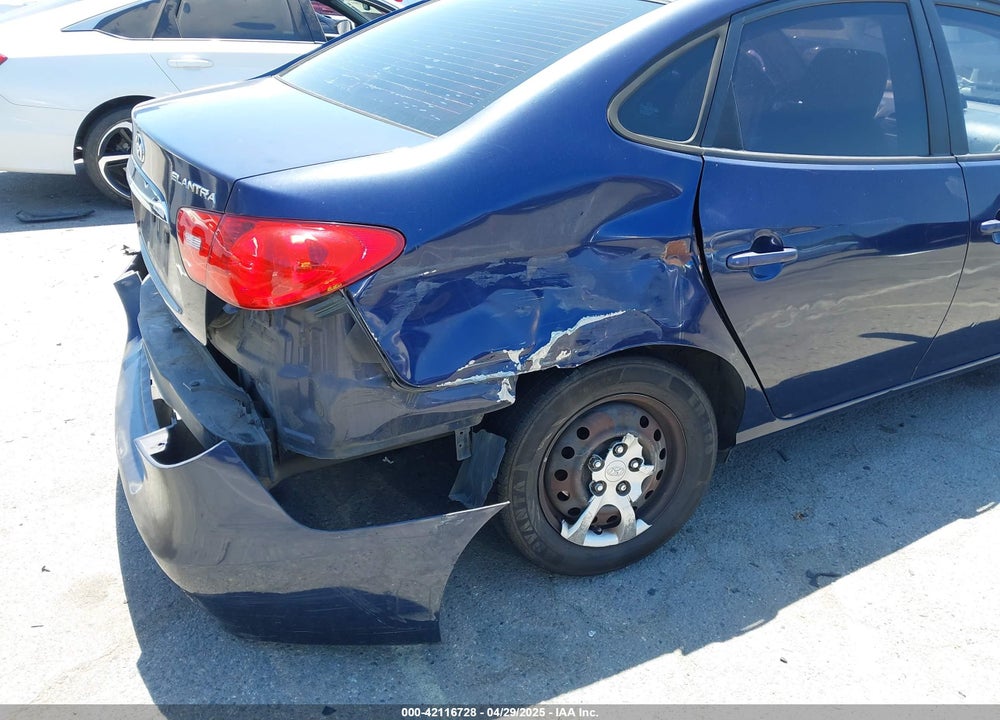 2010 HYUNDAI ELANTRA VIN: KMHDU4AD6AU133687