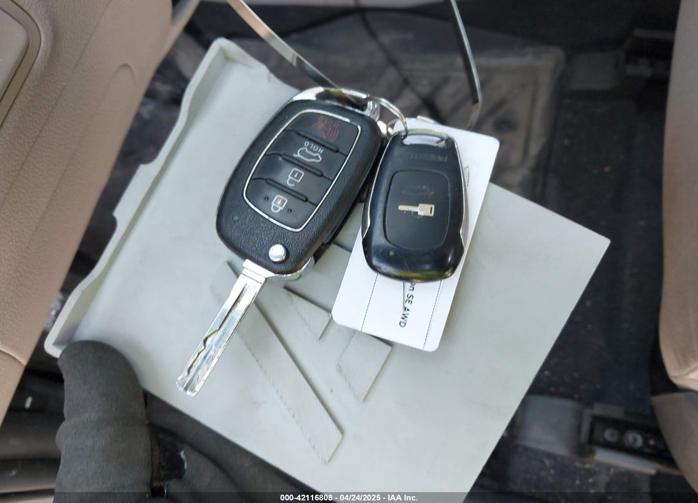 2017 HYUNDAI TUCSON VIN: KM8J3CA49HU415672