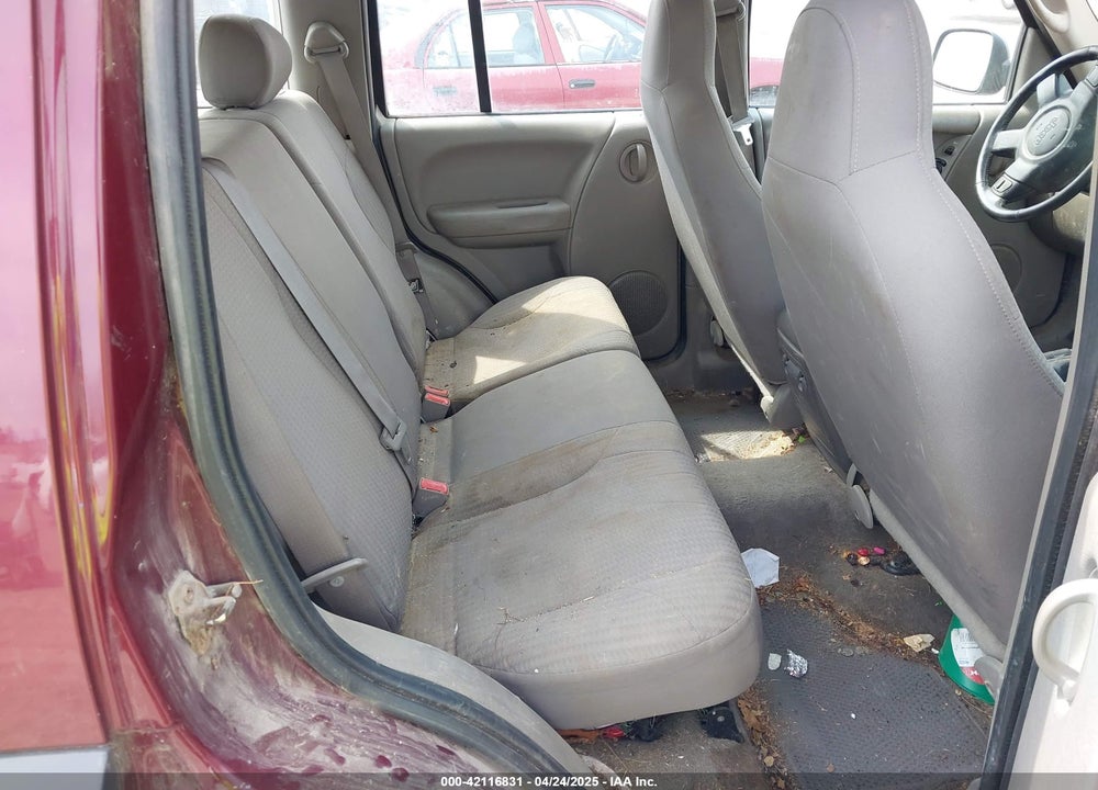 2003 JEEP LIBERTY SPORT VIN: 1J4GL48K13W678903