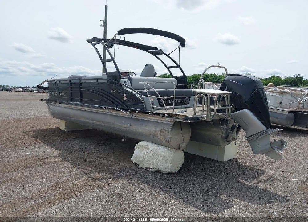 2020 HARRIS BOAT VIN: HAMP6568C020