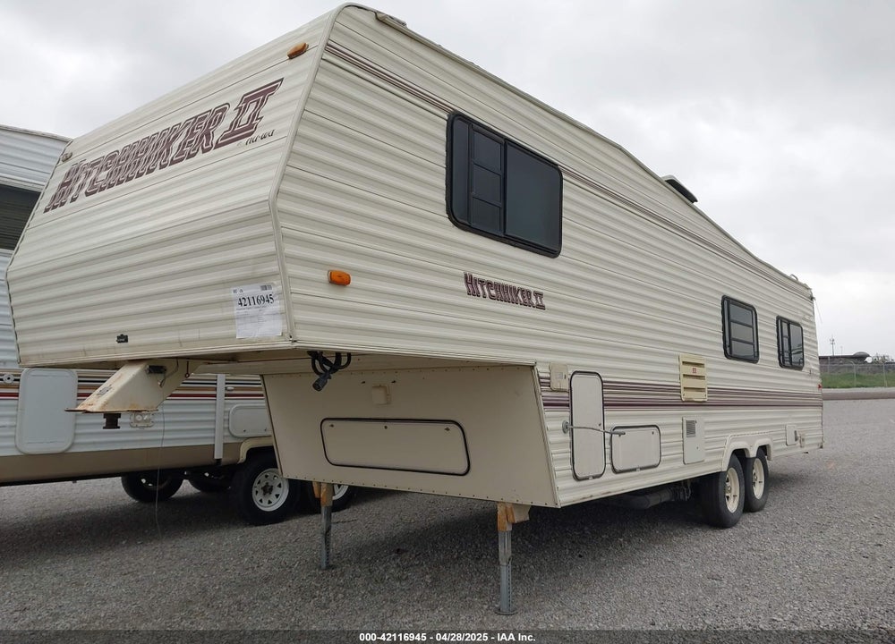 1993 NU-WA HITCHHIKER II 5TH WHEEL TRAVEL TRAILER VIN: 1C932JN03PB020130