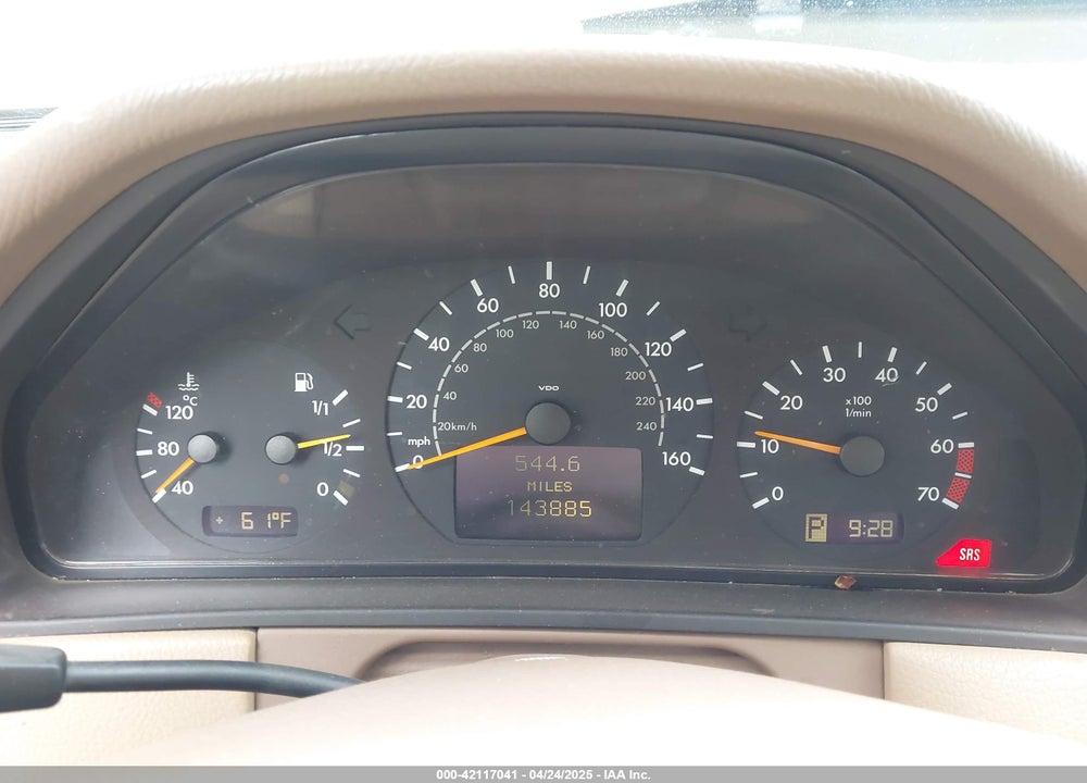 2001 MERCEDES-BENZ E 320 VIN: WDBJF65J71B245423