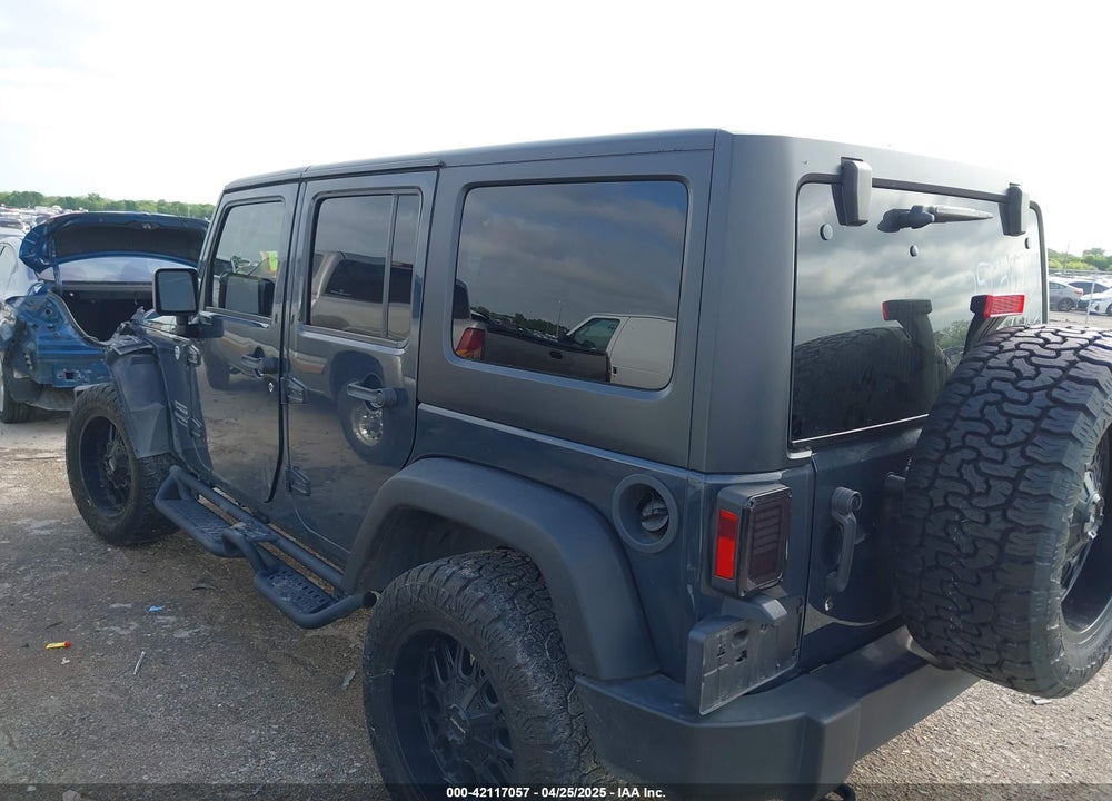 2017 JEEP WRANGLER UNLIMITED SPORT 4X4 VIN: 1C4BJWDG8HL682622
