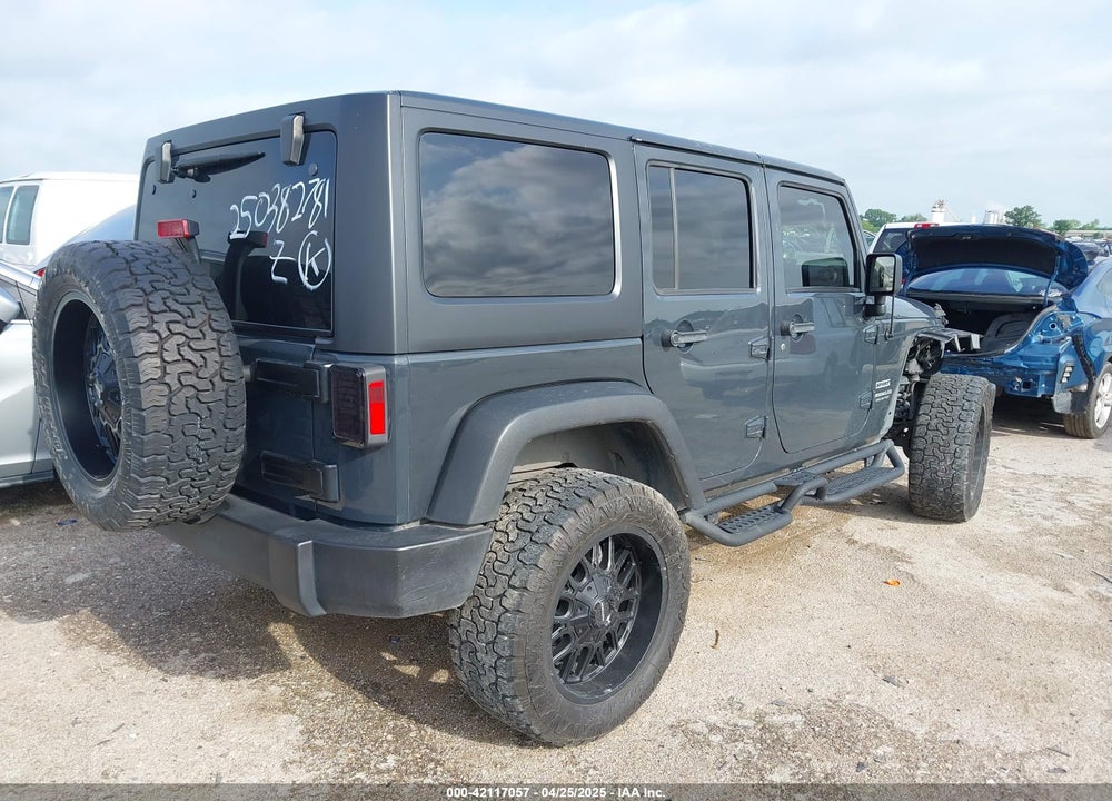 2017 JEEP WRANGLER UNLIMITED SPORT 4X4 VIN: 1C4BJWDG8HL682622