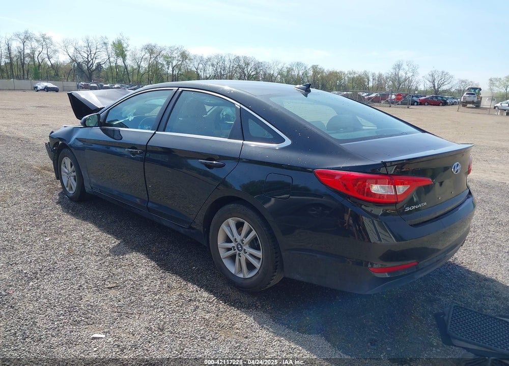 2017 HYUNDAI SONATA VIN: 5NPE24AF2HH572583