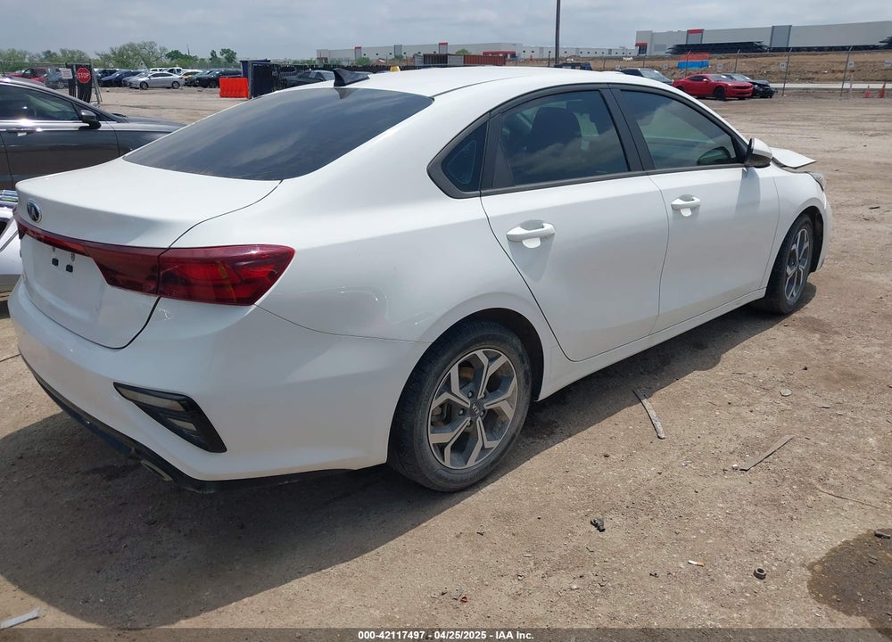 2021 KIA FORTE VIN: 3KPF24AD5ME378373