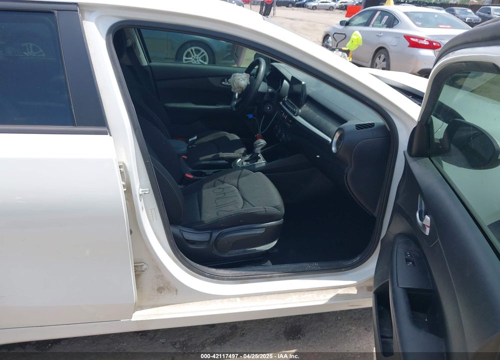 2021 KIA FORTE VIN: 3KPF24AD5ME378373