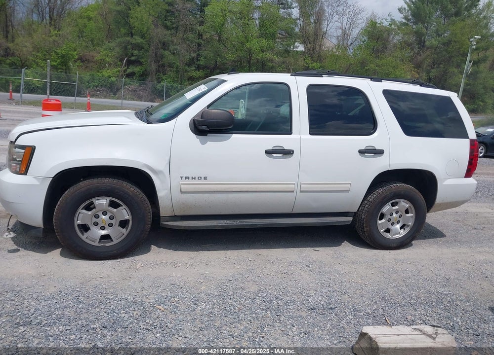 2010 CHEVROLET TAHOE LS VIN: 1GNUKAE02AR288635