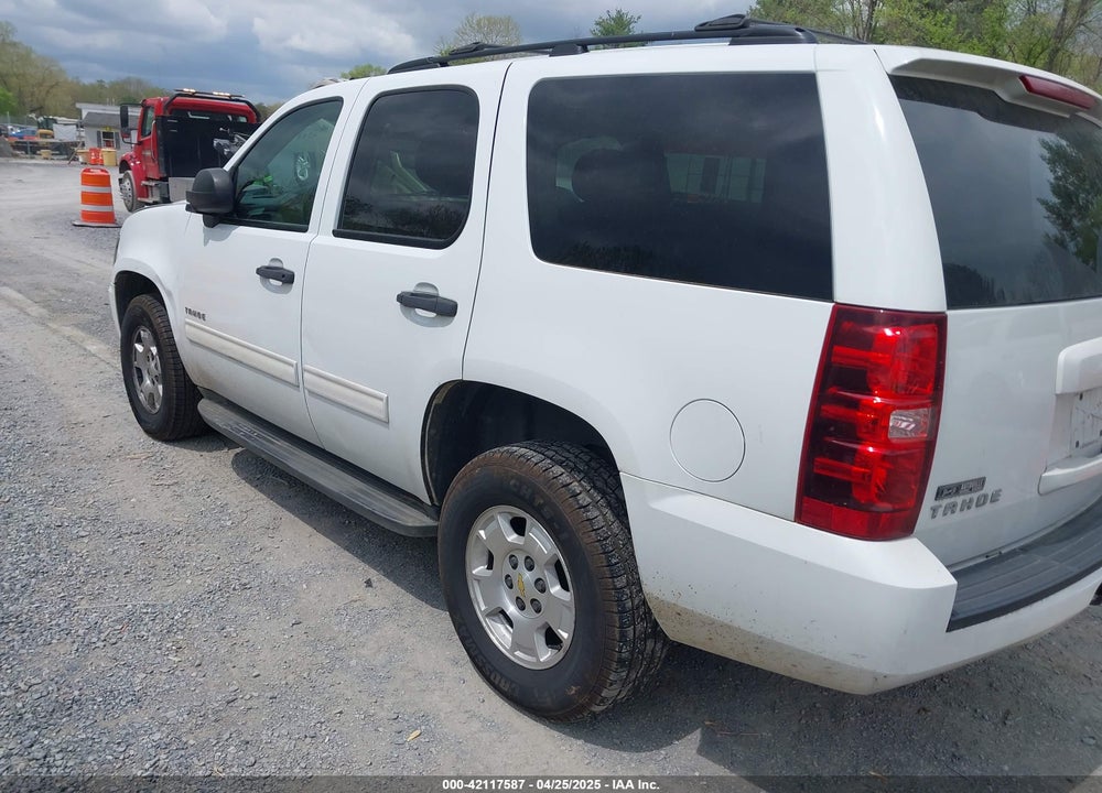 2010 CHEVROLET TAHOE LS VIN: 1GNUKAE02AR288635