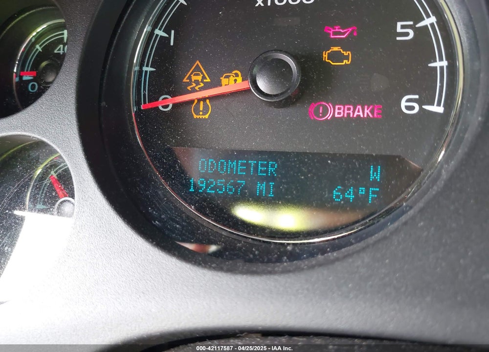 2010 CHEVROLET TAHOE LS VIN: 1GNUKAE02AR288635