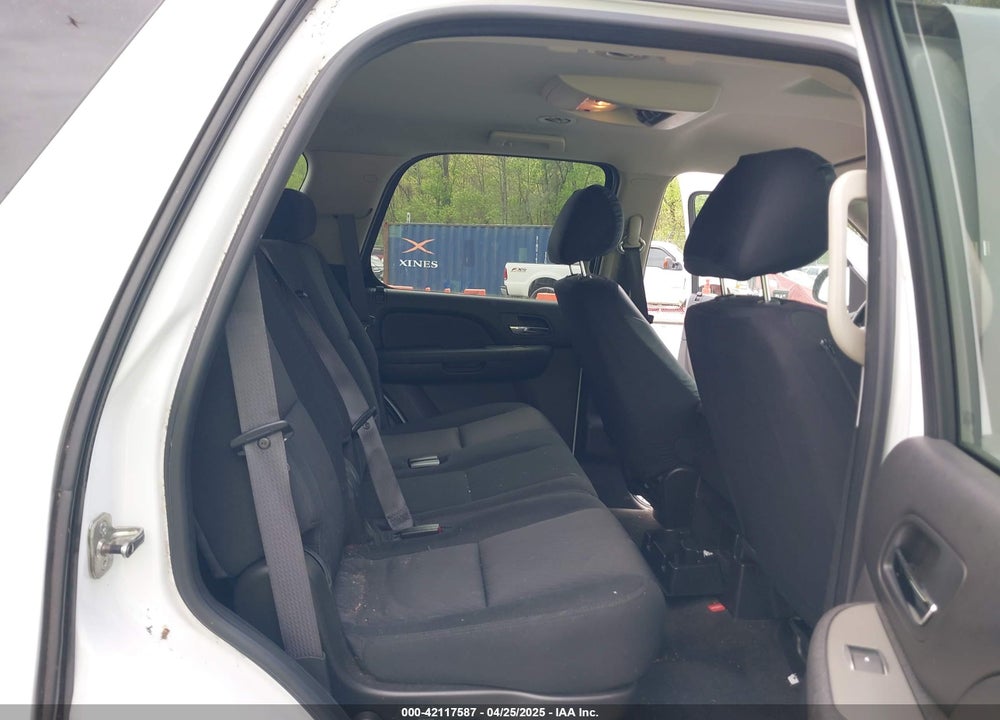 2010 CHEVROLET TAHOE LS VIN: 1GNUKAE02AR288635