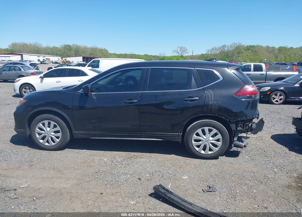 2018 NISSAN ROGUE S VIN: JN8AT2MT3JW451180