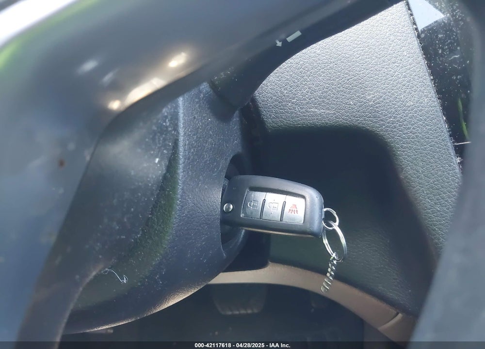 2018 NISSAN ROGUE S VIN: JN8AT2MT3JW451180