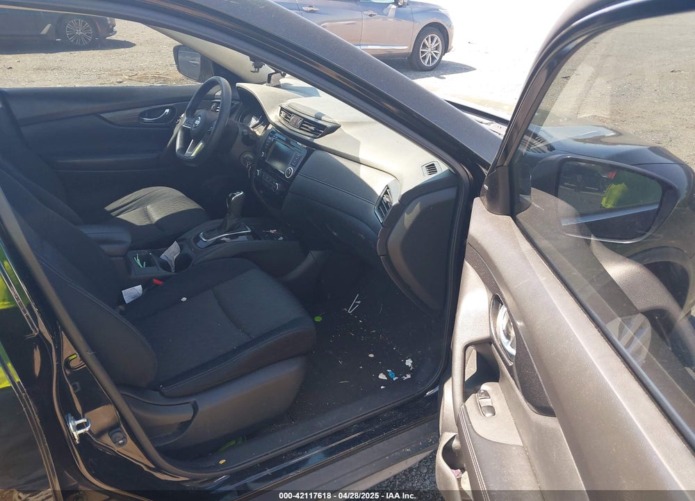 2018 NISSAN ROGUE S VIN: JN8AT2MT3JW451180