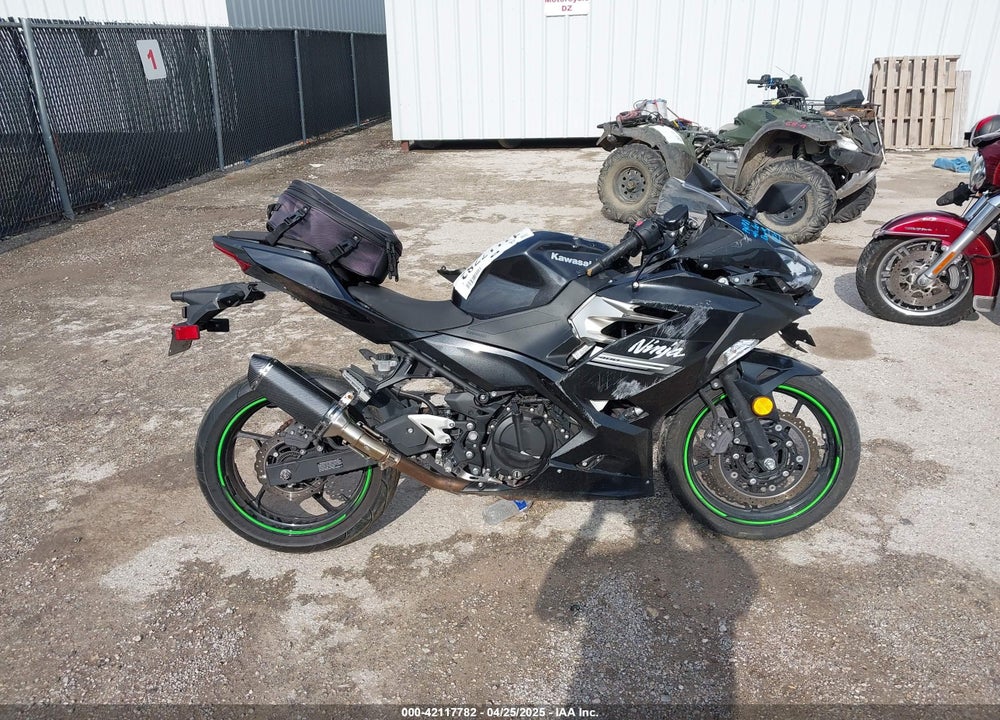 2022 KAWASAKI EX400 VIN: JKAEXKH17NDAH5071