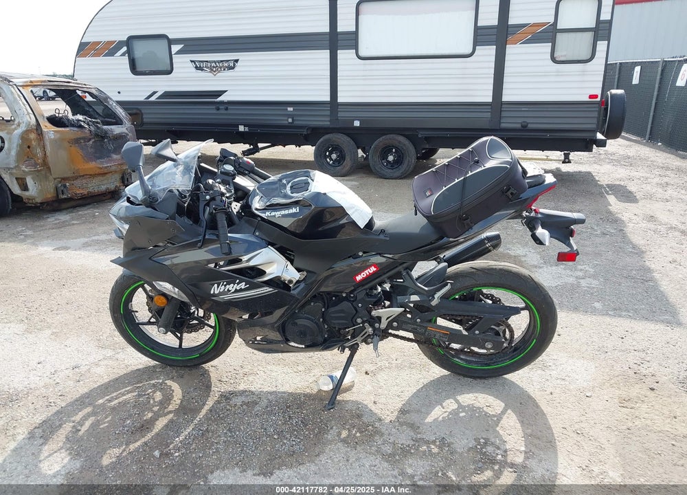 2022 KAWASAKI EX400 VIN: JKAEXKH17NDAH5071