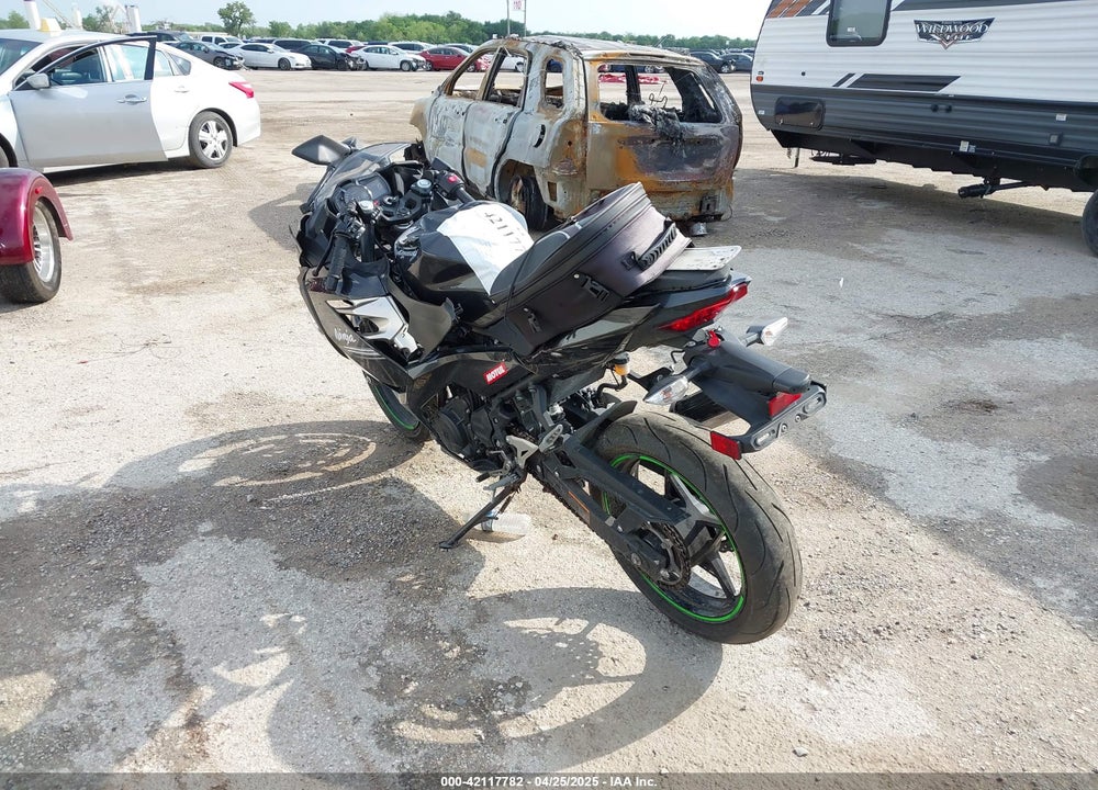 2022 KAWASAKI EX400 VIN: JKAEXKH17NDAH5071