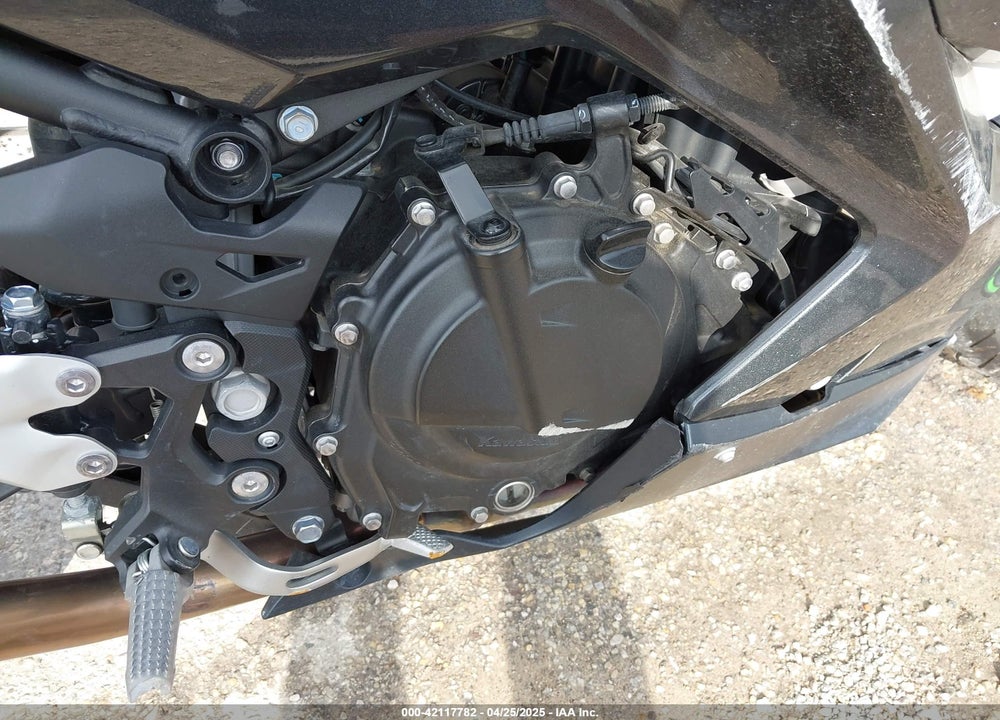 2022 KAWASAKI EX400 VIN: JKAEXKH17NDAH5071