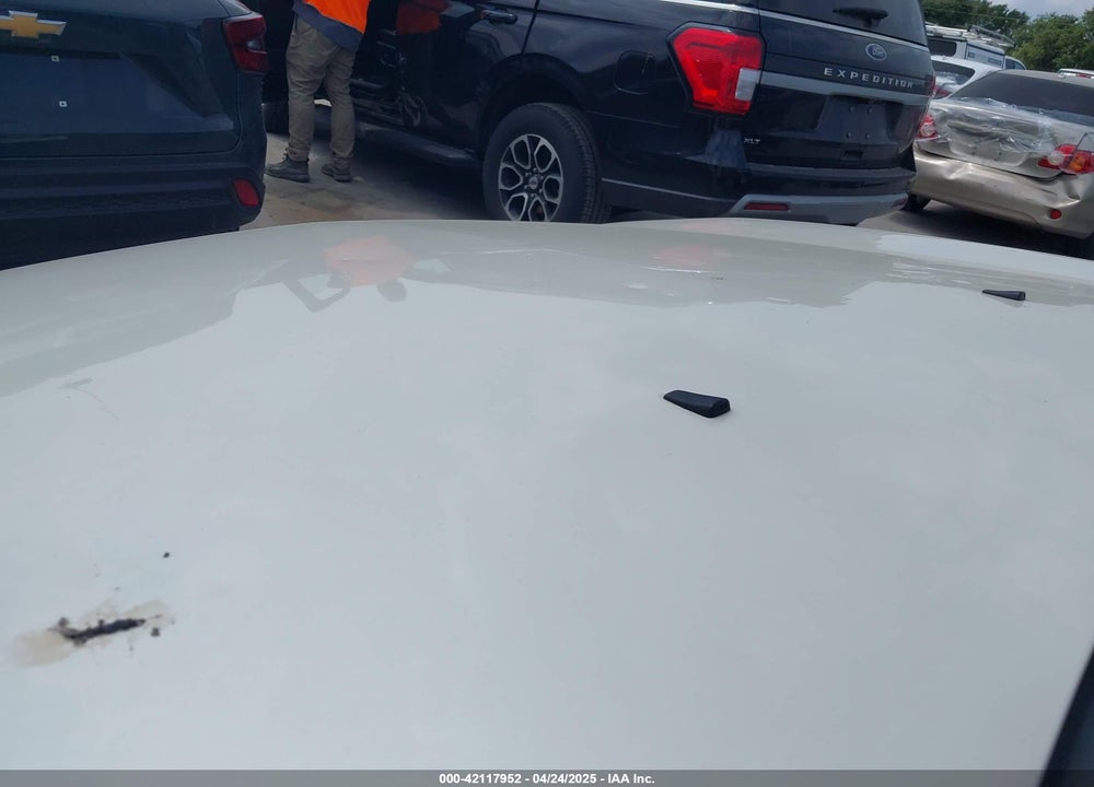 2008 CADILLAC SRX V8 VIN: 1GYEE63A280119057