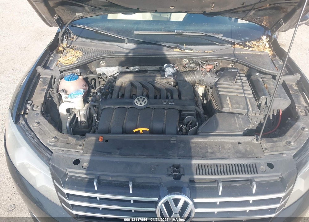 2012 VOLKSWAGEN PASSAT VIN: 1VWBM7A31CC017629