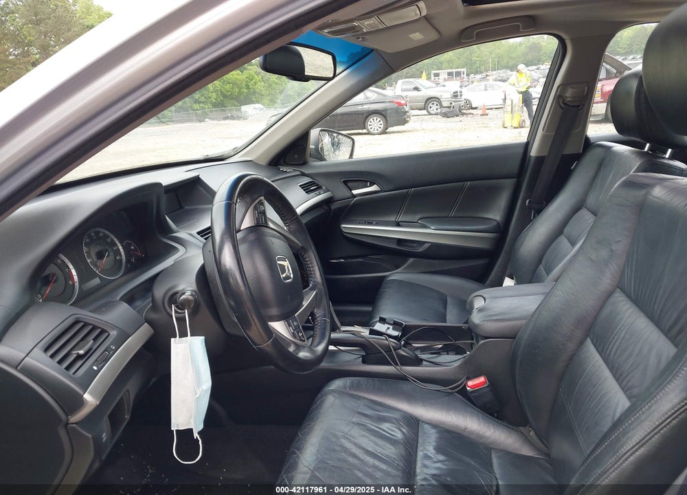 2009 HONDA ACCORD VIN: 1HGCP26839A007356