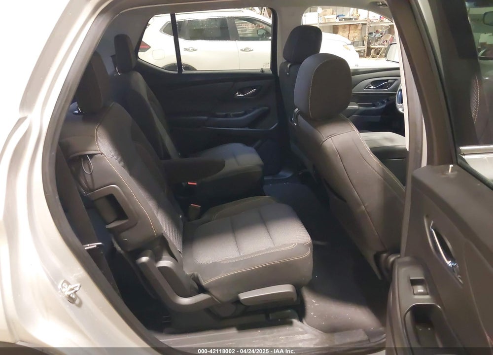 2018 CHEVROLET TRAVERSE 1LT VIN: 1GNEVGKW9JJ144070
