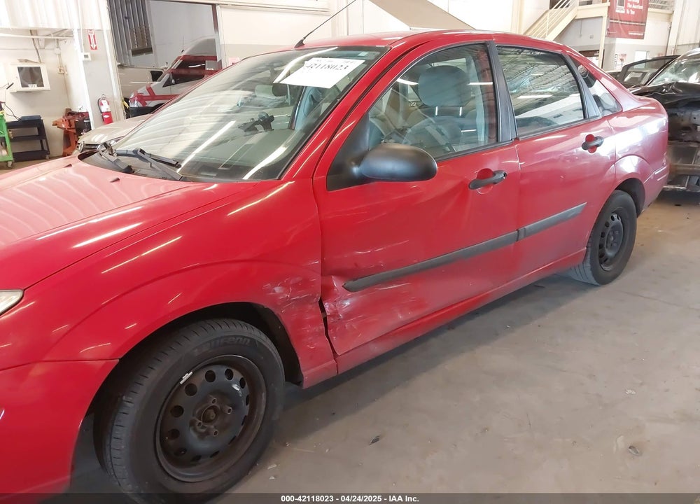 2001 FORD FOCUS LX VIN: 1FAFP33P41W325156