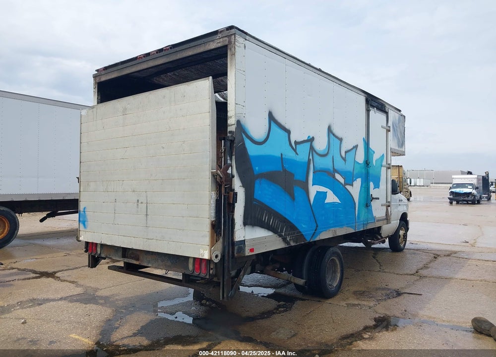 2011 FORD E-350 CUTAWAY VIN: 1FDWE3FL9BDA94594