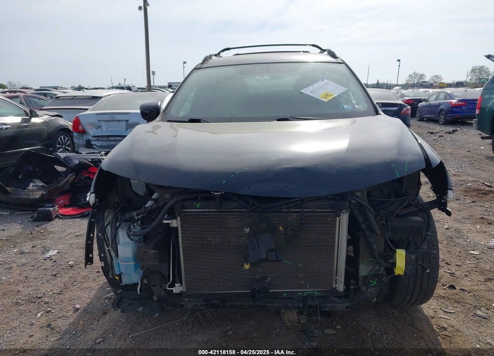2018 NISSAN ROGUE VIN: 5N1AT2MVXJC757643